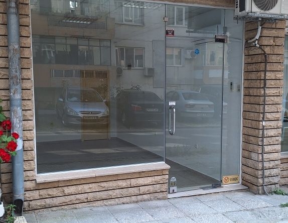Дава се под наем Магазин в Варна, Електрон - 25 кв.м за 229.5 € - Снимка #1