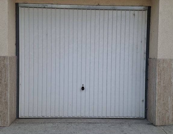 Дава се под наем Гараж / Паркомясто в Пазарджик, Моста на Лютата - 17 кв.м за 79.56 € - Снимка #1