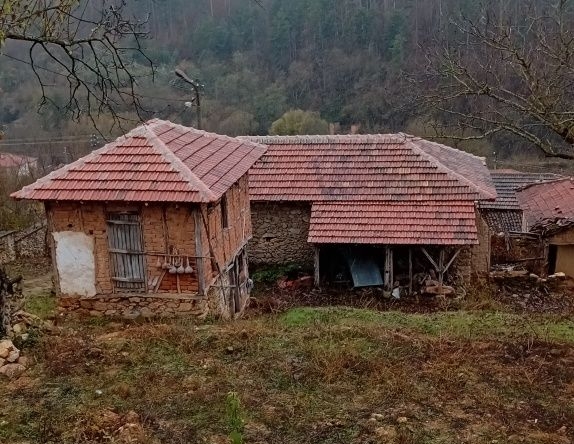 Къща в с. Мраченик, Област Пловдив - 60 кв.м за 425 €/кв.м - Снимка #1