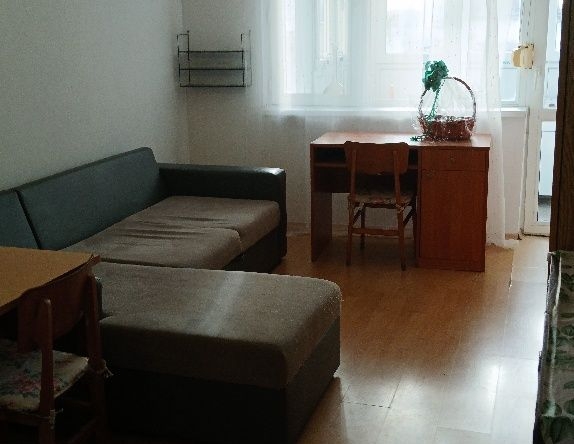 Дава се под наем Едностаен апартамент в Варна, Цветен квартал - 33 кв.м за 178.5 € - Снимка #1