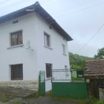 Къща в с. Малък извор, Област Ловеч - 100 кв.м за 389 €/кв.м - Снимка #1