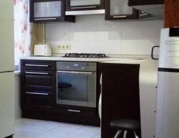 Дава се под наем Двустаен апартамент в Пловдив, Тракия - 60 кв.м за 178.5 € - Снимка #1