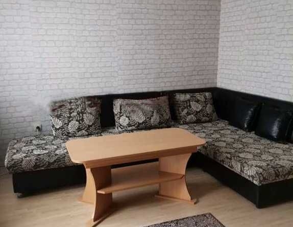 Дава се под наем Двустаен апартамент в Пловдив, Център - 60 кв.м за 300 € - Снимка #1