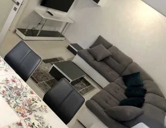 Дава се под наем Тристаен апартамент в Пловдив, Мараша - 84 кв.м за 402.9 € - Снимка #1