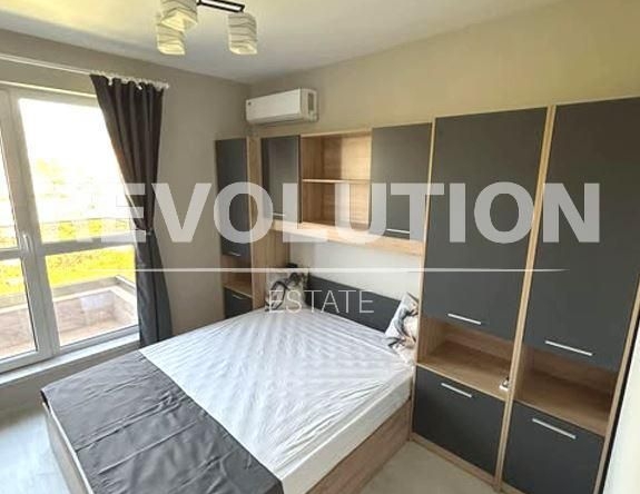 Дава се под наем Двустаен апартамент в Варна, Левски - 66 кв.м за 575 € - Снимка #1