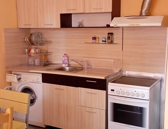 Дава се под наем Двустаен апартамент в Плевен, Дружба 1 - 64 кв.м за 280.5 € - Снимка #1