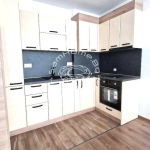 Дава се под наем Двустаен апартамент в к.к. Св.Св. Константин и Елена - 65 кв.м за 612 € - Снимка #1