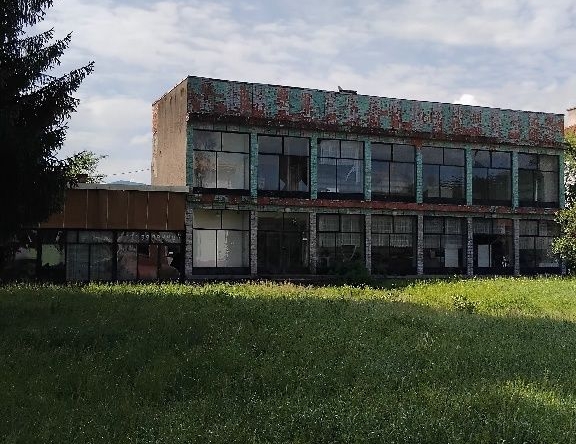 Промишлена сграда в с. Ваксево, Област Кюстендил - 560 кв.м за 73 €/кв.м - Снимка #1