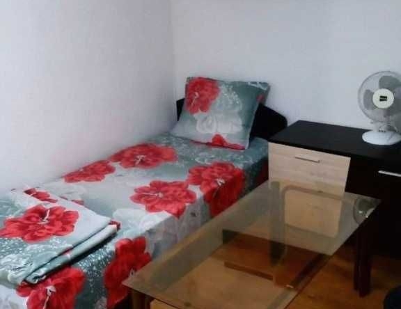 Дава се под наем Едностаен апартамент в Пловдив, Каменица 1 - 25 кв.м за 127.5 € - Снимка #1