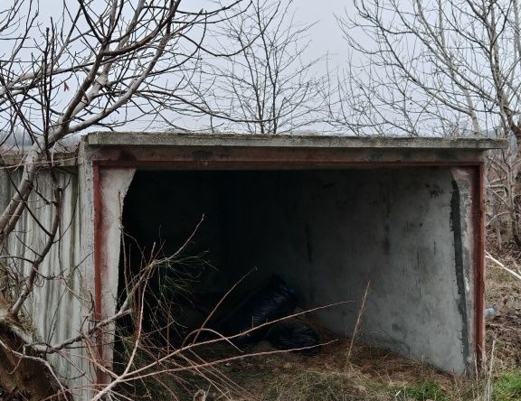 Гараж / Паркомясто в Пазарджик, Център - 18 кв.м за 43 €/кв.м - Снимка #1