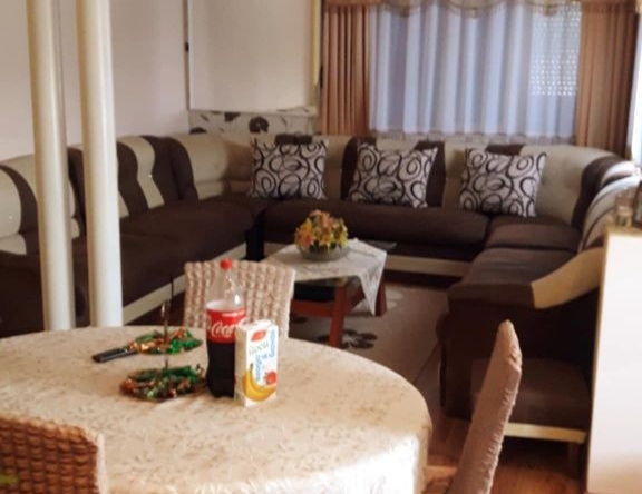 Четиристаен апартамент в Свищов - 130 кв.м за 471 €/кв.м - Снимка #1