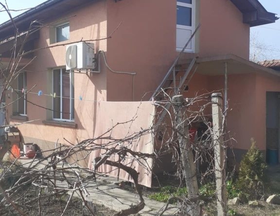 Къща в с. Градина, Област Пловдив - 140 кв.м за 474 €/кв.м - Снимка #1