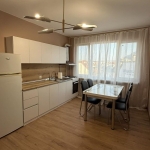 Дава се под наем Двустаен апартамент в Враца, Център - 68 кв.м за 398.82 € - Снимка #1