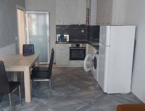 Дава се под наем Двустаен апартамент в София, Център - 58 кв.м за 510 € - Снимка #1