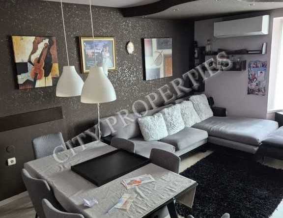 Тристаен апартамент в Благоевград, Идеален център - 110 кв.м за 1798 €/кв.м - Снимка #1