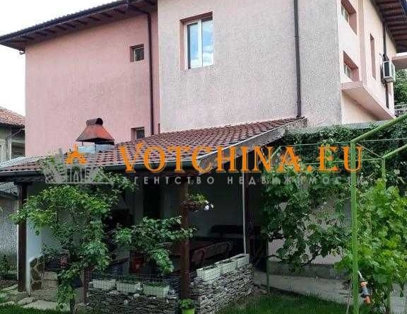 Къща в Долни чифлик - 312 кв.м за 459 €/кв.м - Снимка #1