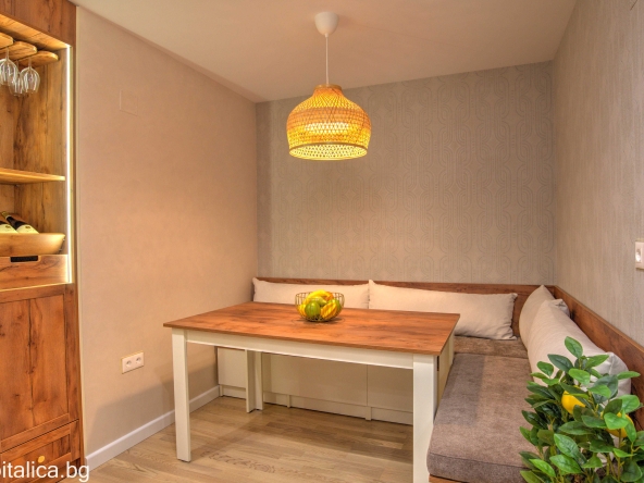 Тристаен апартамент в Русе, Здравец Изток - 62 кв.м за 2113 €/кв.м - Снимка #1