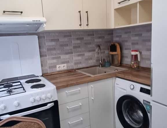 Дава се под наем Двустаен апартамент в София, Обеля 1 - 43 кв.м за 350 € - Снимка #1