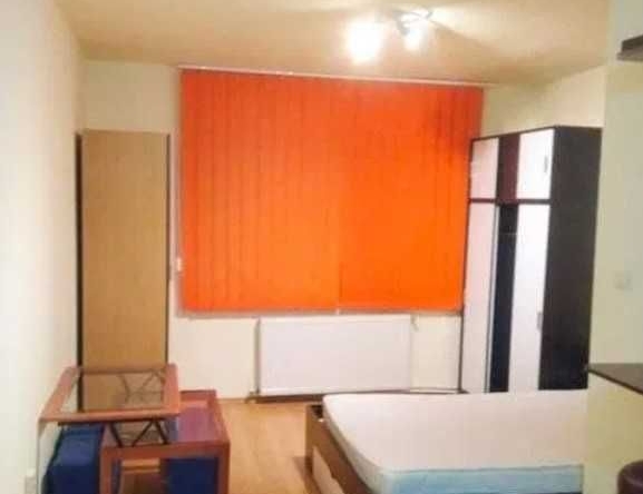 Дава се под наем Едностаен апартамент в Пловдив, Център - 25 кв.м за 147.9 € - Снимка #1