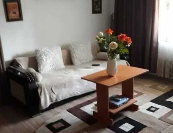 Дава се под наем Двустаен апартамент в Пловдив, Център - 43 кв.м за 132.6 € - Снимка #1