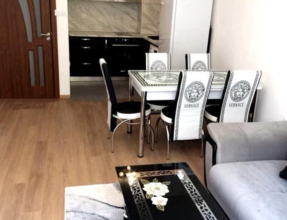 Дава се под наем Тристаен апартамент в Пловдив, Кючук Париж - 85 кв.м за 400 € - Снимка #1