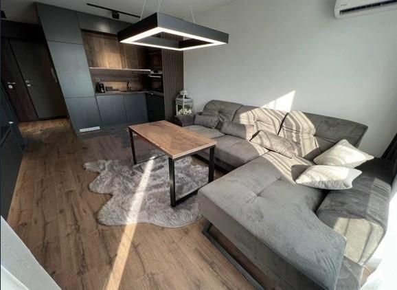 Дава се под наем Двустаен апартамент в Пловдив, Младежки Хълм - 64 кв.м за 750 € - Снимка #1