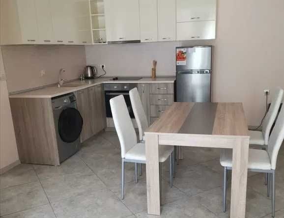 Дава се под наем Двустаен апартамент в Царево - 68 кв.м за 220 € - Снимка #1