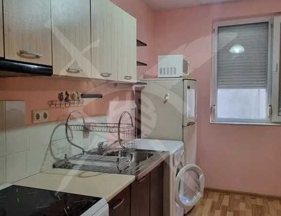 Дава се под наем Двустаен апартамент в Варна, Колхозен пазар - 53 кв.м за 275 € - Снимка #1