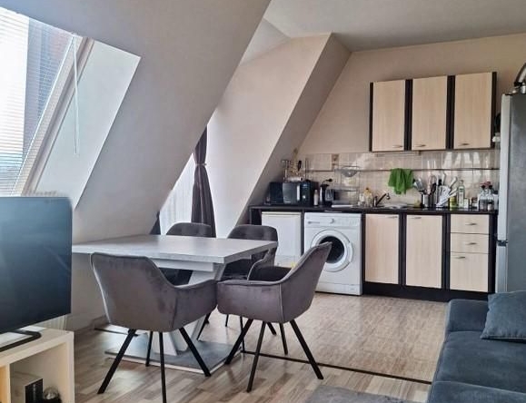 Дава се под наем Двустаен апартамент в София, Дружба 2 - 55 кв.м за 550 € - Снимка #1