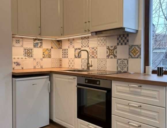 Дава се под наем Тристаен апартамент в София, Лозенец - 65 кв.м за 996.03 € - Снимка #1