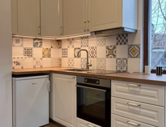 Дава се под наем Тристаен апартамент в София, Лозенец - 65 кв.м за 996.03 € - Снимка #1