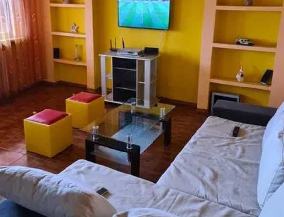 Дава се под наем Двустаен апартамент в Пловдив, Южен - 60 кв.м за 244.8 € - Снимка #1