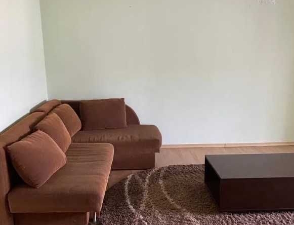 Дава се под наем Тристаен апартамент в Пловдив, Гагарин - 86 кв.м за 270.3 € - Снимка #1