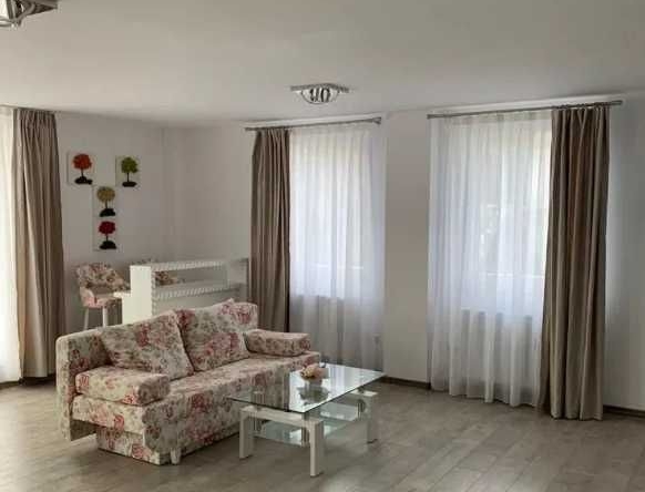 Дава се под наем Двустаен апартамент в Пловдив, Център - 48 кв.м за 204 € - Снимка #1