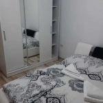 Дава се под наем Тристаен апартамент в Пловдив, Гагарин - 90 кв.м за 316.2 € - Снимка #1