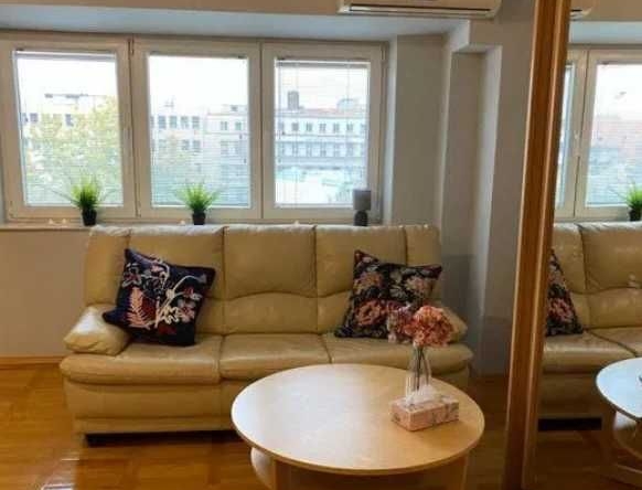Дава се под наем Едностаен апартамент в Пловдив, Южен - 42 кв.м за 198.9 € - Снимка #1