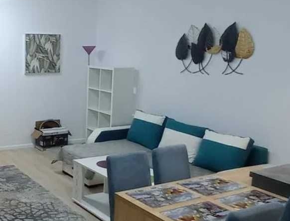 Дава се под наем Двустаен апартамент в Пловдив, Западен - 60 кв.м за 270.3 € - Снимка #1