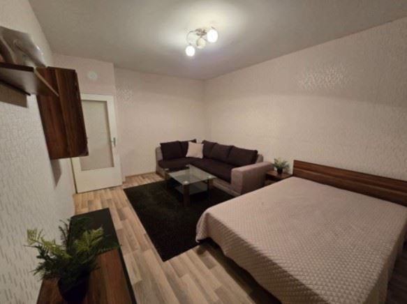 Дава се под наем Двустаен апартамент в София, Толстой - 60 кв.м за 517.65 € - Снимка #1