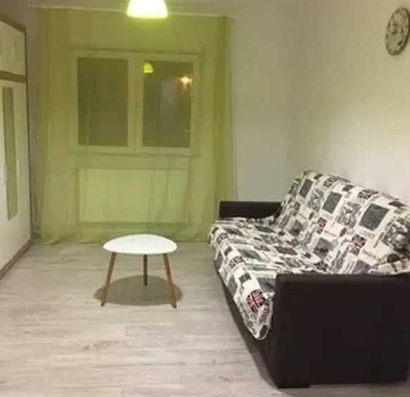 Дава се под наем Едностаен апартамент в Пловдив, Център - 24 кв.м за 137.7 € - Снимка #1