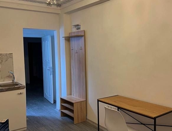Дава се под наем Едностаен апартамент в Пловдив, Христо Смирненски - 18 кв.м за 225 € - Снимка #1