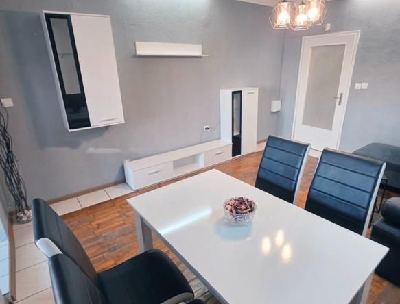 Дава се под наем Тристаен апартамент в София, Люлин 5 - 88 кв.м за 600 € - Снимка #1