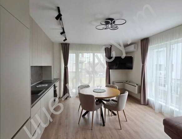 Тристаен апартамент в Велико Търново, Бузлуджа - 90 кв.м за 1009 €/кв.м - Снимка #1