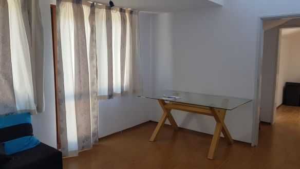 Дава се под наем Тристаен апартамент в Бургас, Център - 130 кв.м за 127.5 € - Снимка #1