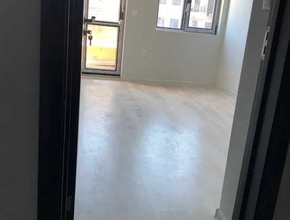 Дава се под наем Двустаен апартамент в Пловдив, Тракия - 70 кв.м за 306 € - Снимка #1