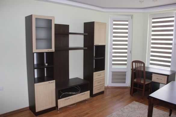 Дава се под наем Двустаен апартамент в Бургас, Славейков - 65 кв.м за 109.65 € - Снимка #1