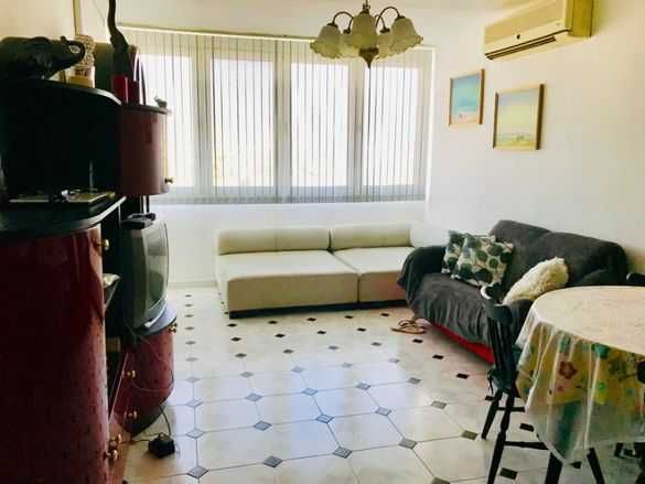 Дава се под наем Двустаен апартамент в Бургас, Братя Миладинови - 55 кв.м за 200 € - Снимка #1