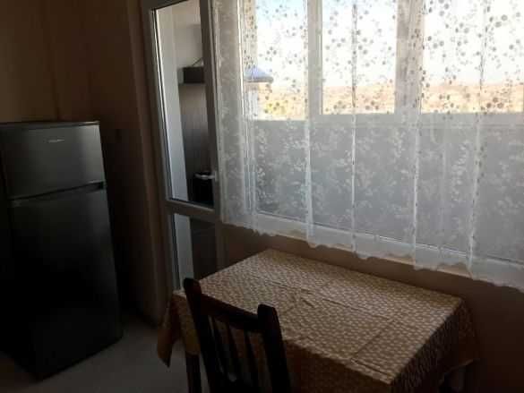 Дава се под наем Двустаен апартамент в Бургас, Център - 48 кв.м за 150 € - Снимка #1