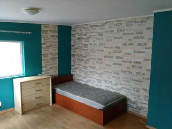 Дава се под наем Едностаен апартамент в Бургас, Център - 35 кв.м за 127.5 € - Снимка #1