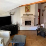 Дава се под наем Тристаен апартамент в Бургас, Център - 120 кв.м за 275 € - Снимка #1