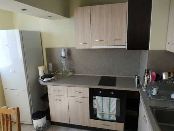 Дава се под наем Тристаен апартамент в Бургас, Меден рудник - зона А - 65 кв.м за 89.25 € - Снимка #1